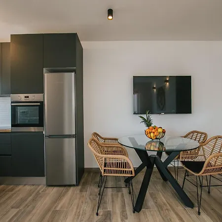 Apartman Spacious Luxury - Comfort Two Bedroom Trogir